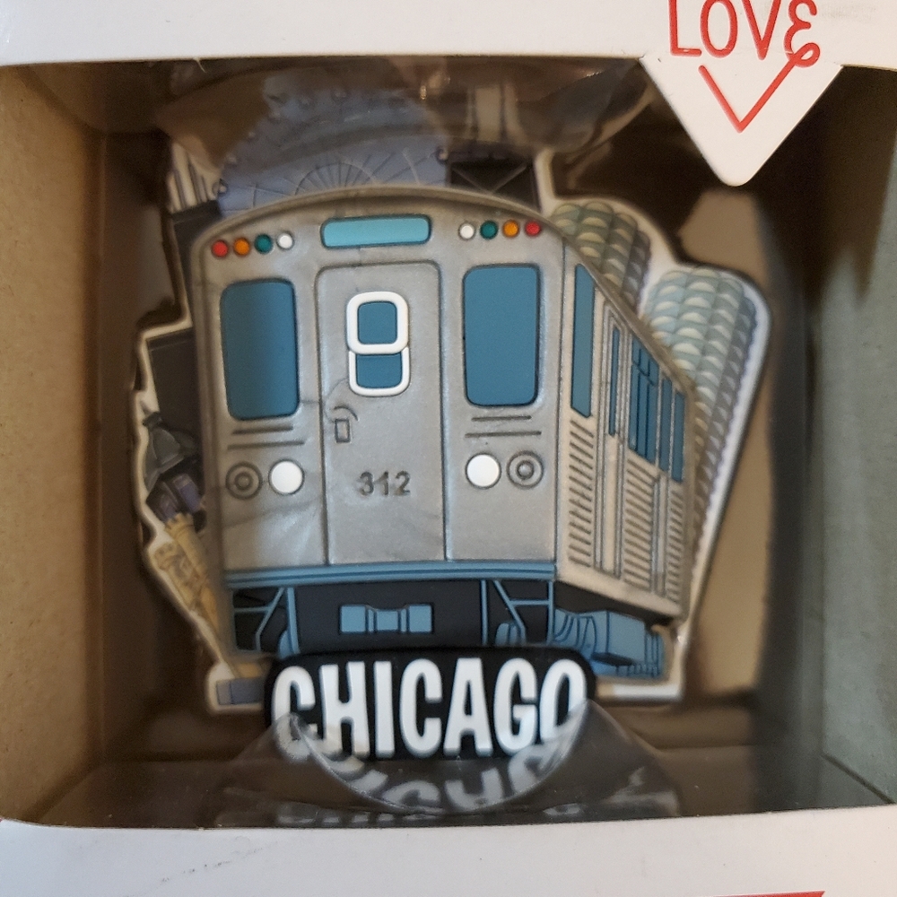 Hallmark Local Love Chicago Christmas Ornament New‎ In Box